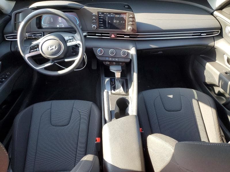 2026 HYUNDAI ELANTRA SE 8
