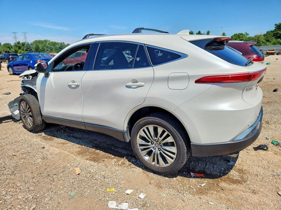 2021 TOYOTA VENZA XLE 2