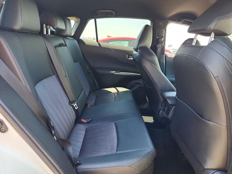 2021 TOYOTA VENZA XLE 11