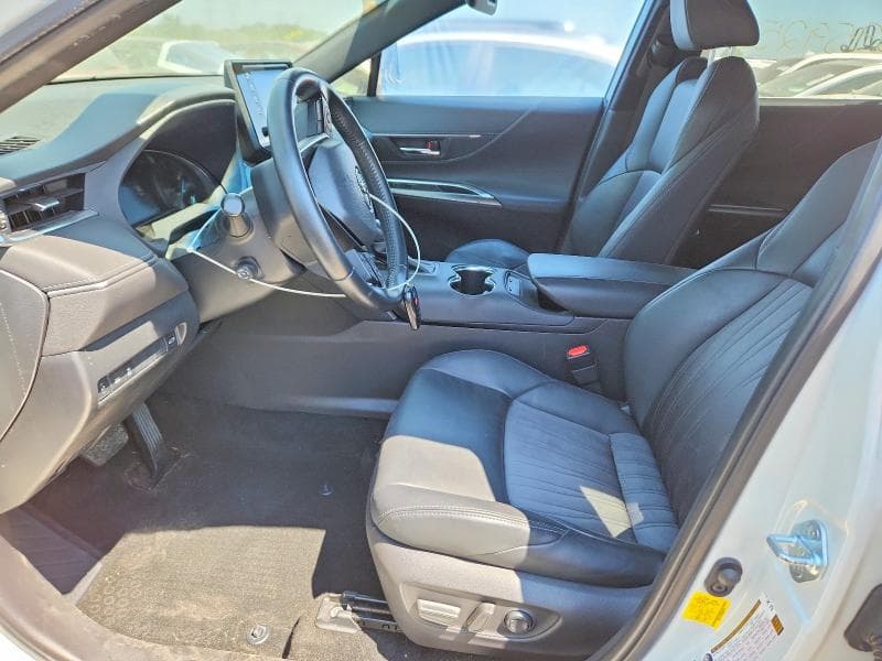 2021 TOYOTA VENZA XLE 7