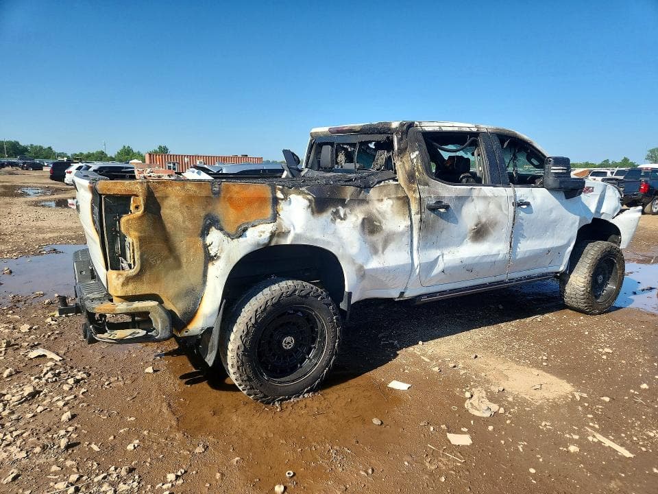 2021 CHEVROLET SILVERADO K1500 LT TRAIL BOSS 3