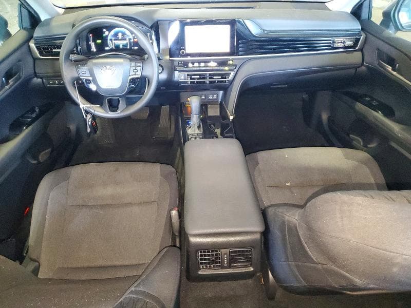 2025 TOYOTA CAMRY LE 8