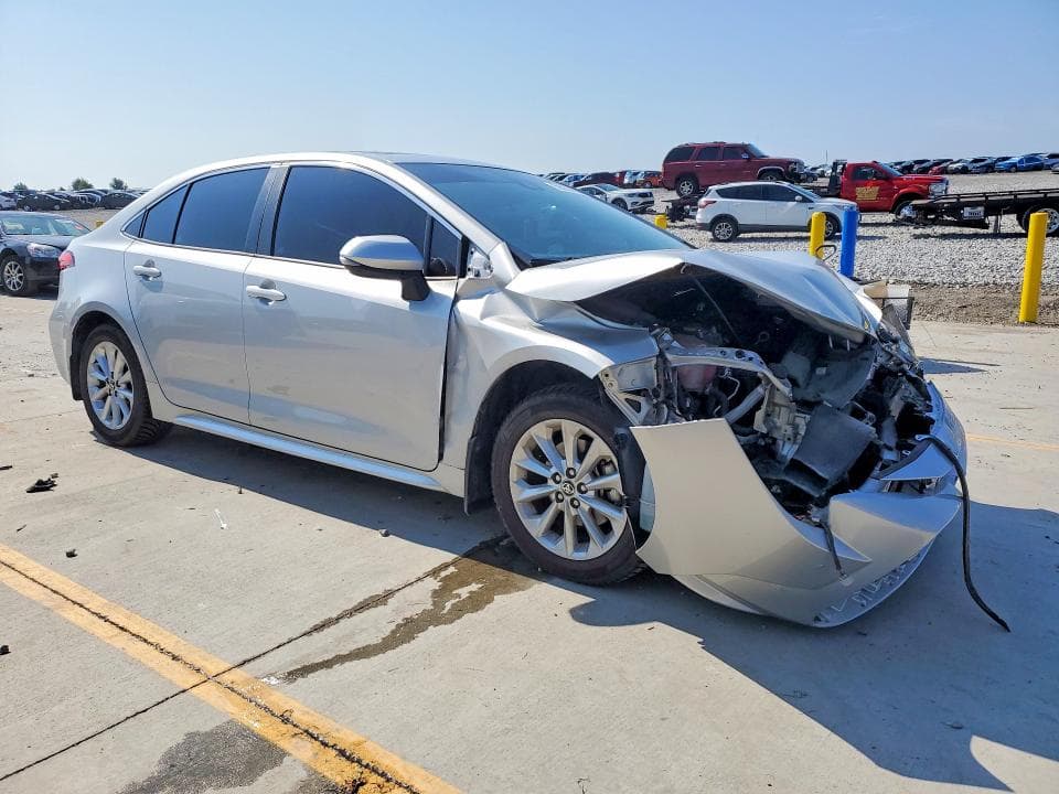 2021 TOYOTA COROLLA XLE 4
