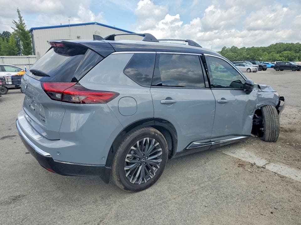 2026 NISSAN ROGUE PLATINUM 3