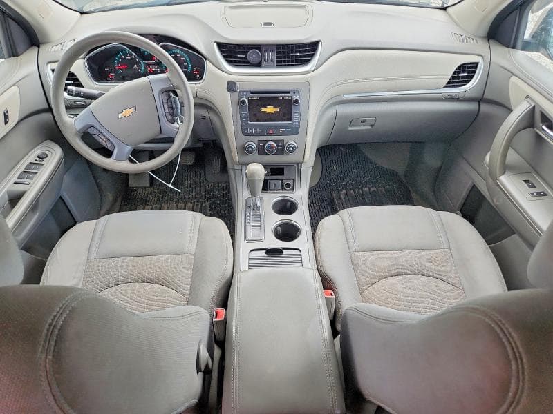 2017 CHEVROLET TRAVERSE LS 8