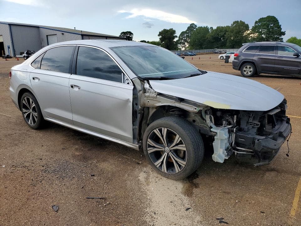 2020 VOLKSWAGEN PASSAT SEL 4