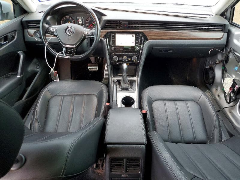 2020 VOLKSWAGEN PASSAT SEL 8