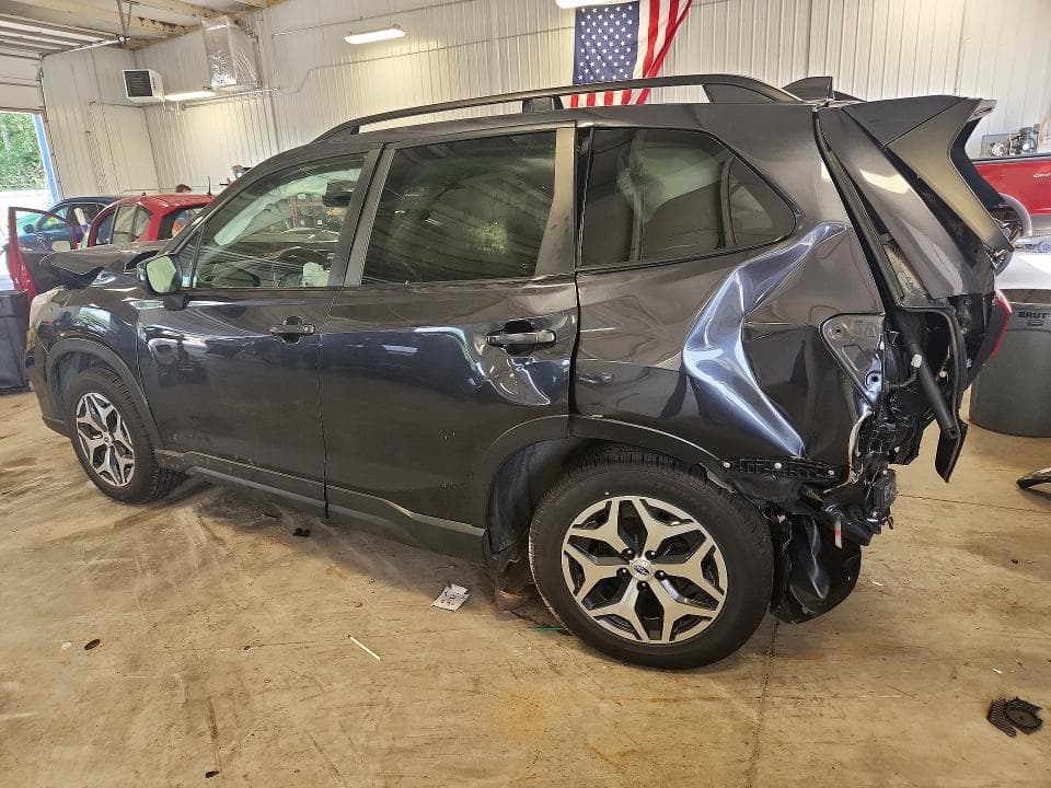 2019 SUBARU FORESTER PREMIUM 2