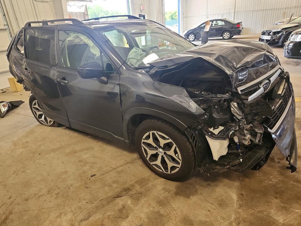 2019 SUBARU FORESTER PREMIUM 4
