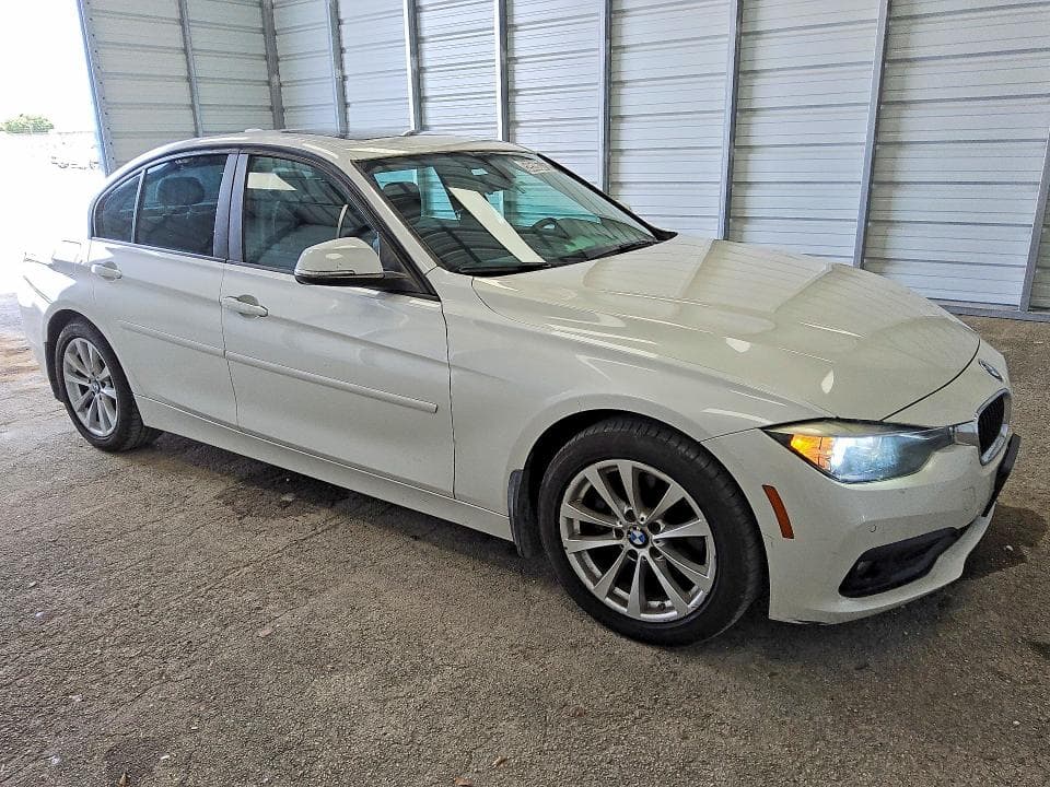2017 BMW 320 XI 4