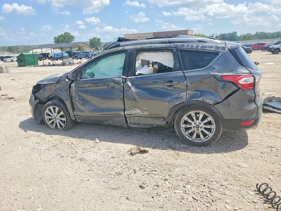 2017 FORD ESCAPE TITANIUM 2
