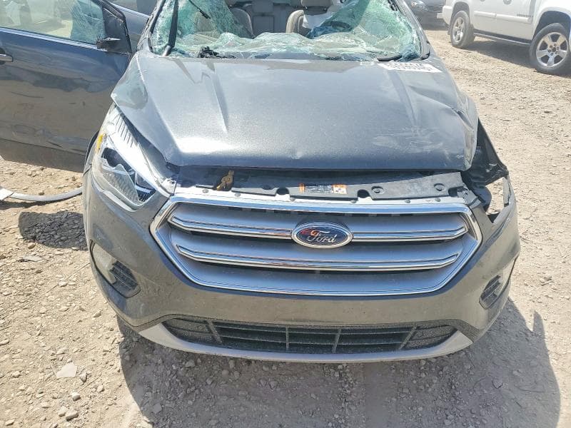 2017 FORD ESCAPE TITANIUM 12