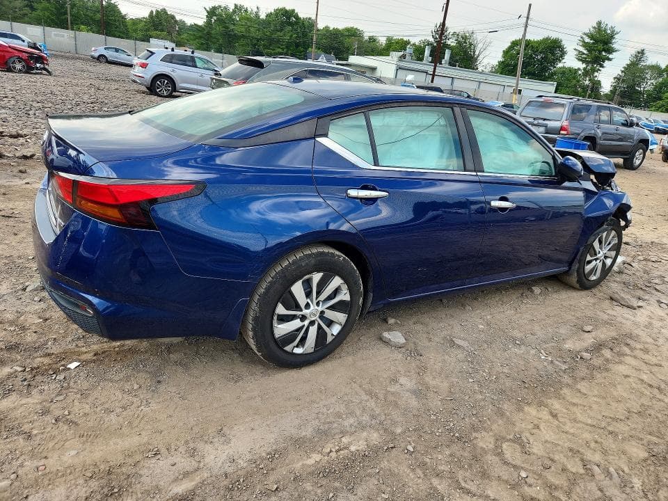 2019 NISSAN ALTIMA S 3