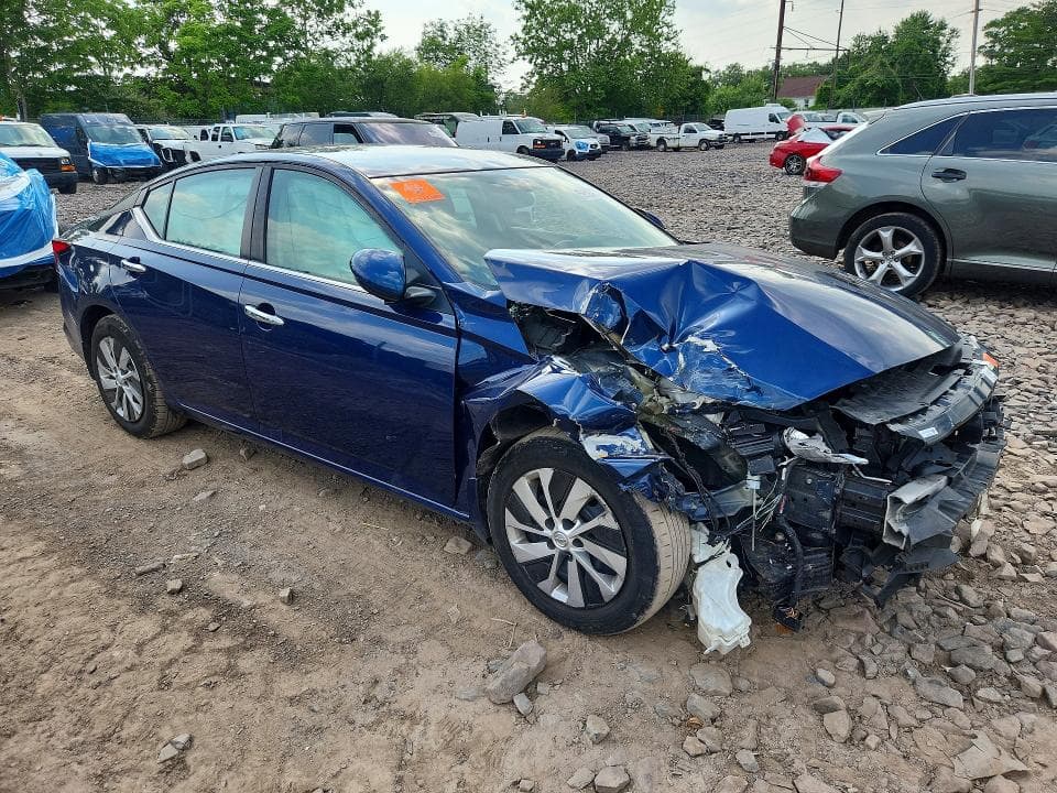 2019 NISSAN ALTIMA S 4