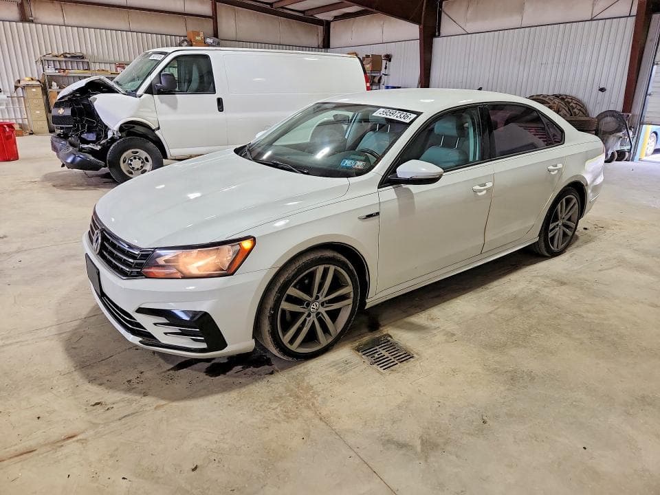 2018 VOLKSWAGEN PASSAT S S - 1