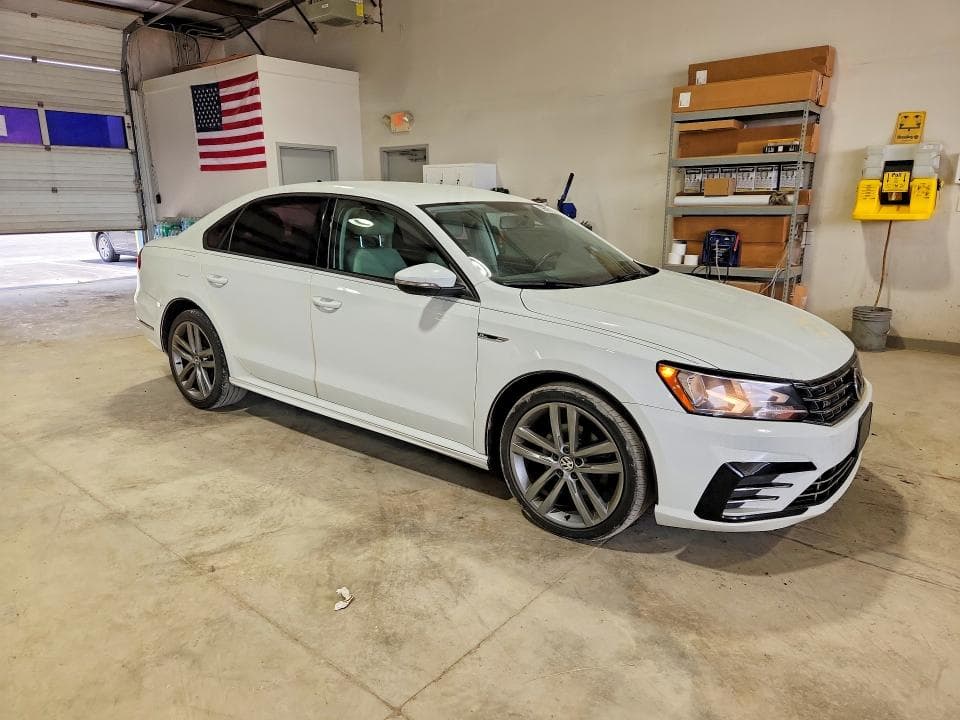 2018 VOLKSWAGEN PASSAT S S 4