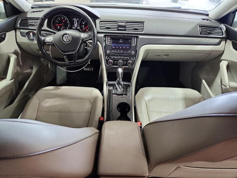 2018 VOLKSWAGEN PASSAT S S 8
