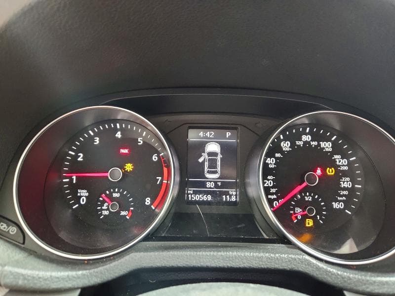 2018 VOLKSWAGEN PASSAT S S 9