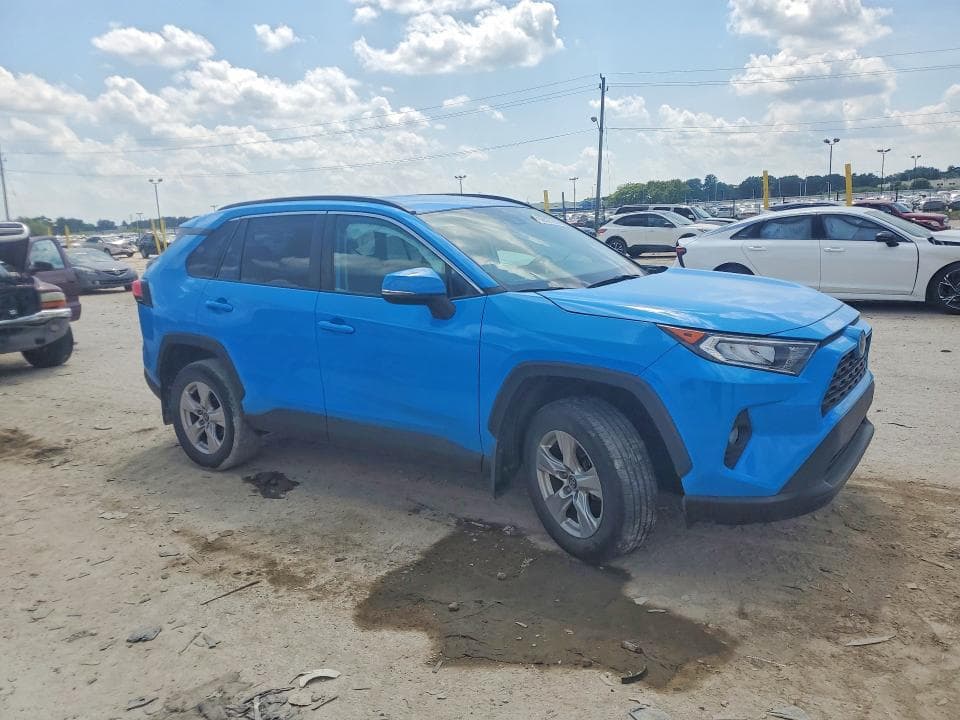 2020 TOYOTA RAV4 XLE 4