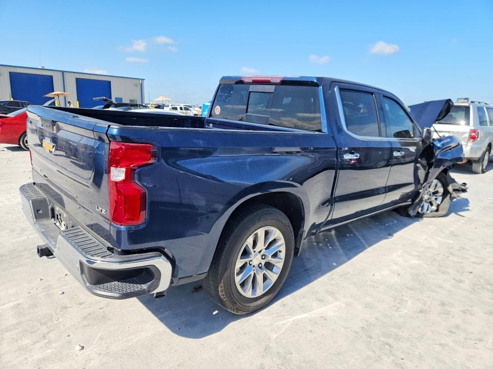 2021 CHEVROLET SILVERADO C1500 LTZ 3