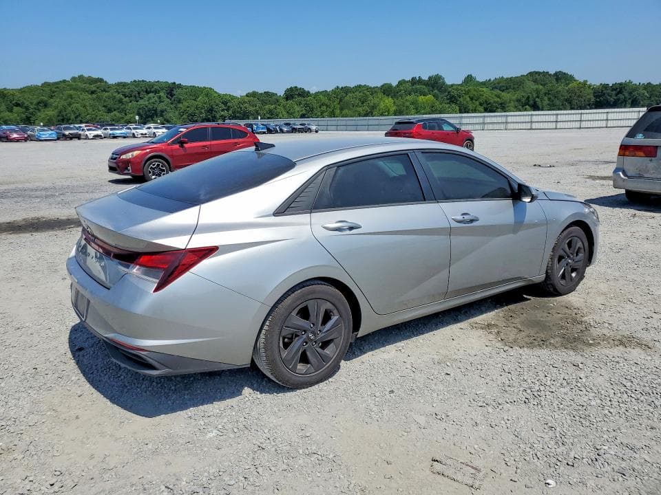 2021 HYUNDAI ELANTRA SEL 3