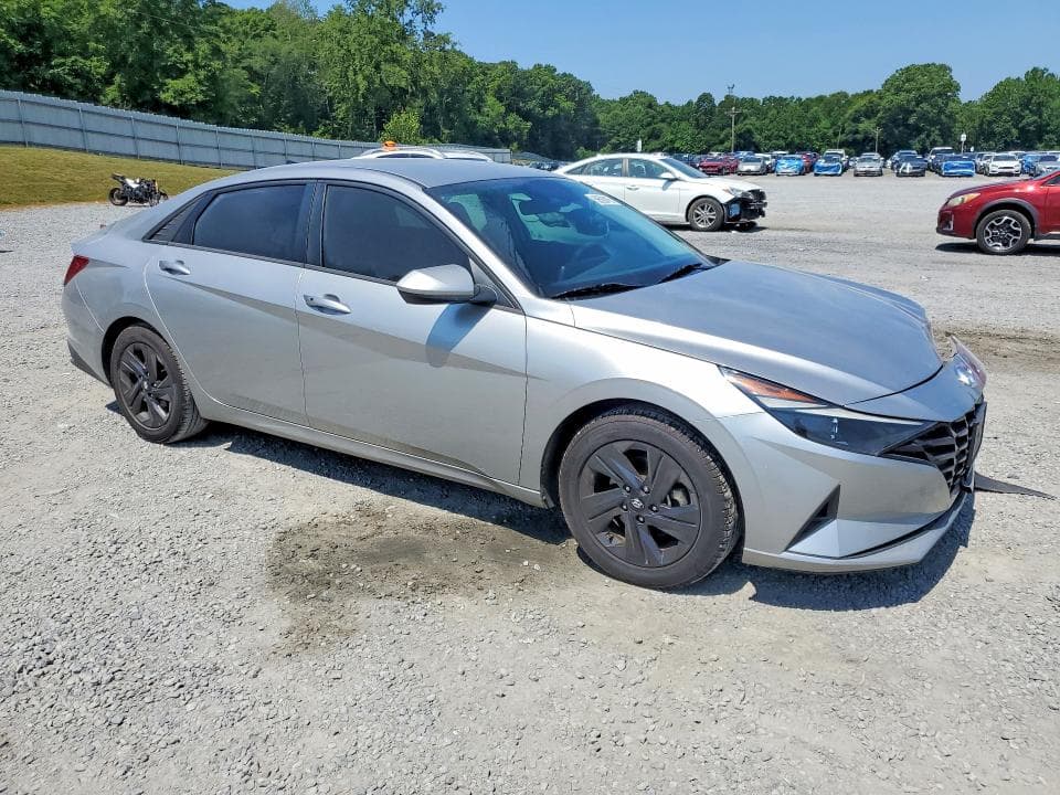 2021 HYUNDAI ELANTRA SEL 4