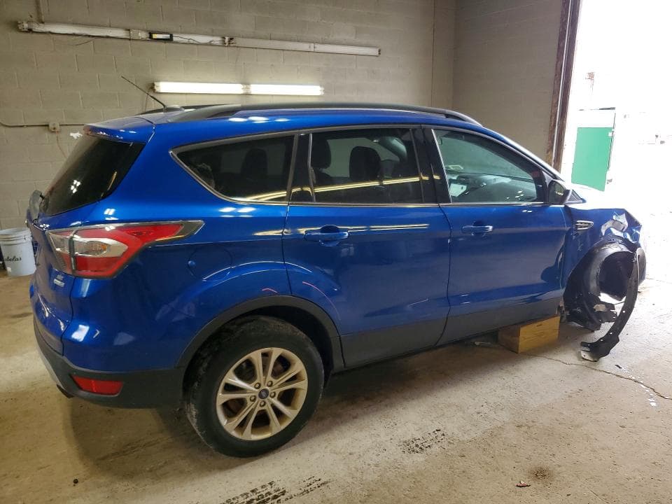 2017 FORD ESCAPE SE 3