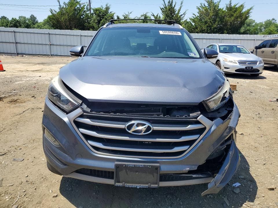 2017 HYUNDAI TUCSON 5