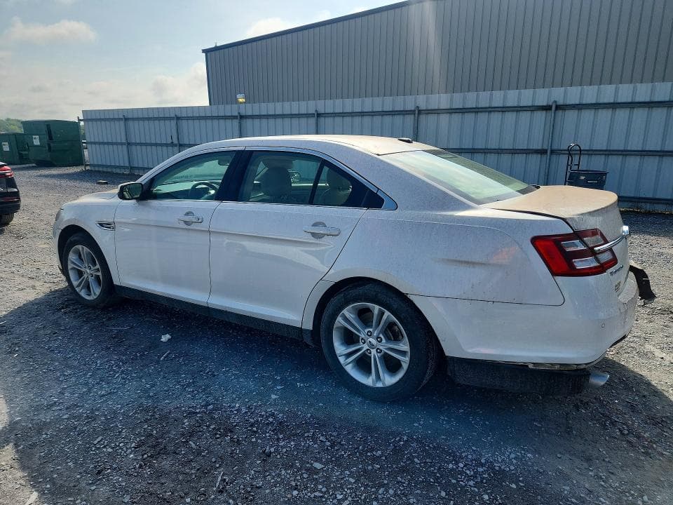 2018 FORD TAURUS SEL 2