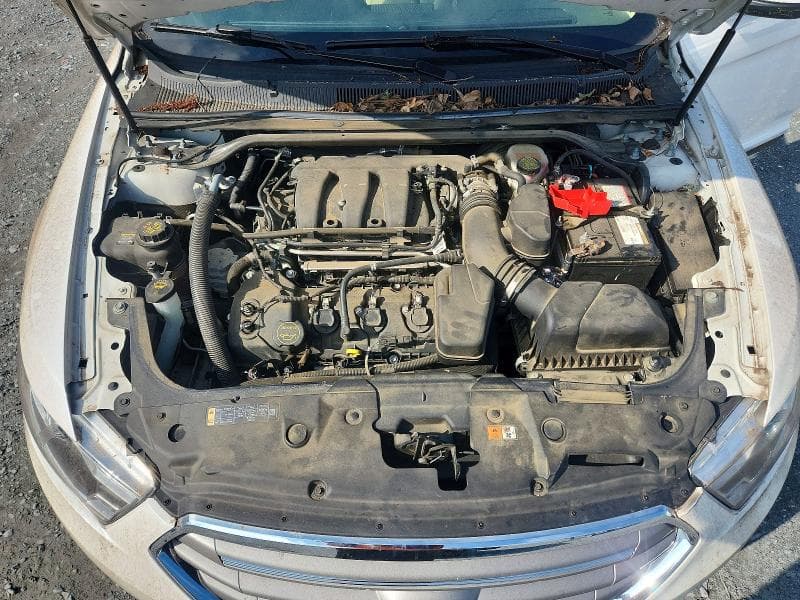2018 FORD TAURUS SEL 11