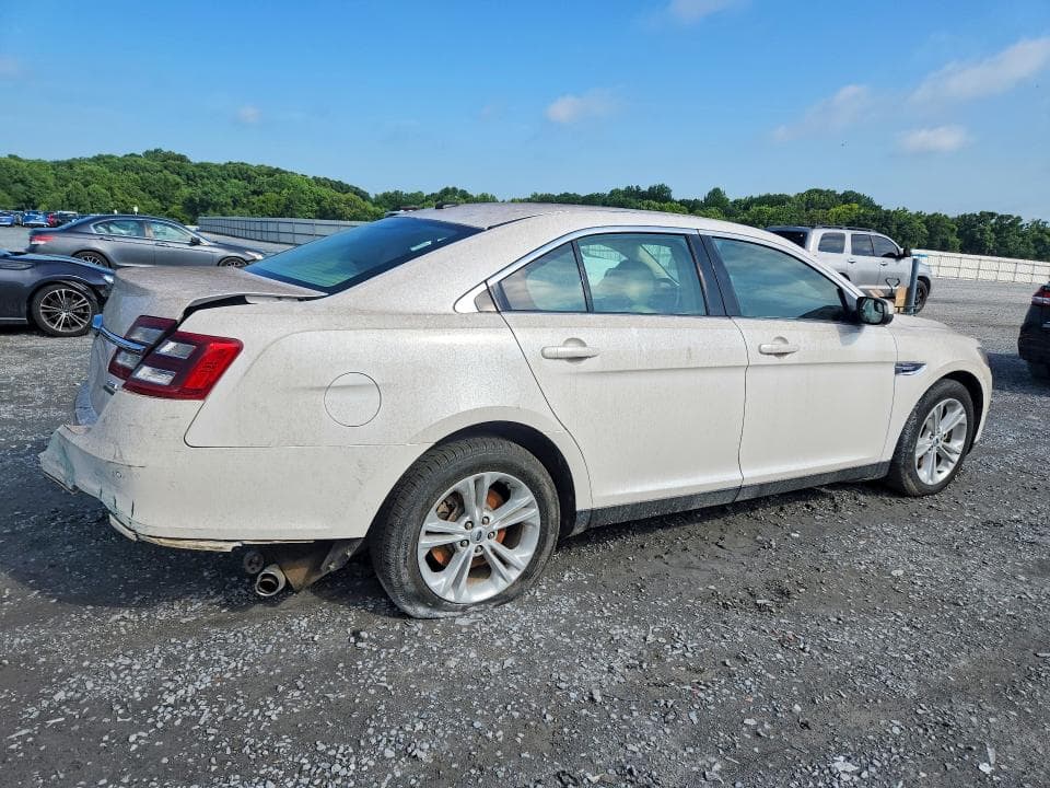 2018 FORD TAURUS SEL 3