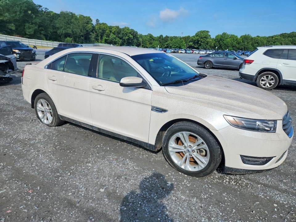 2018 FORD TAURUS SEL 4