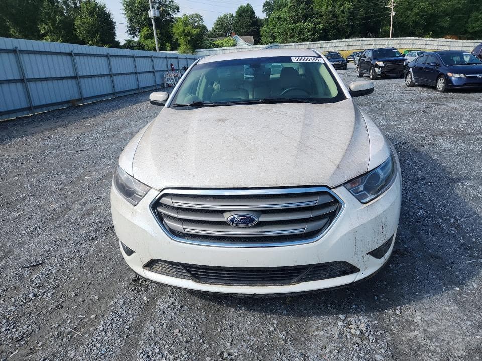 2018 FORD TAURUS SEL 5