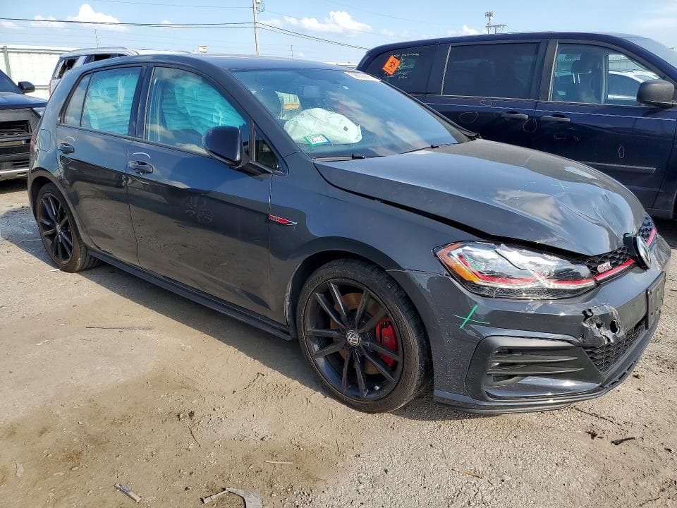 2019 VOLKSWAGEN GTI S 4