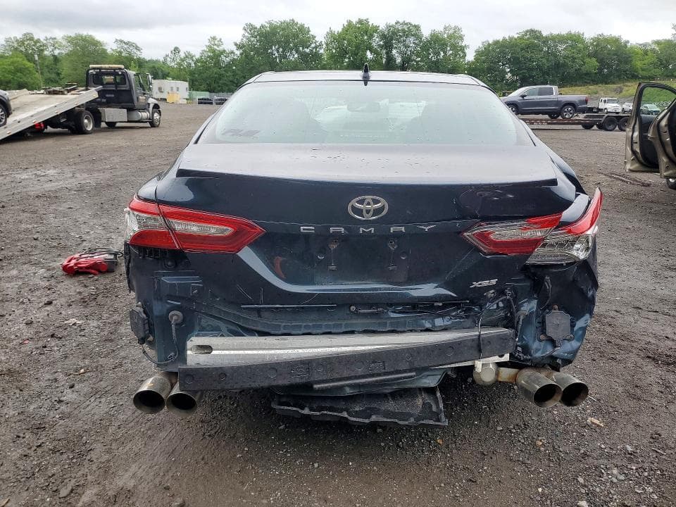 2018 TOYOTA CAMRY XSE V6 6