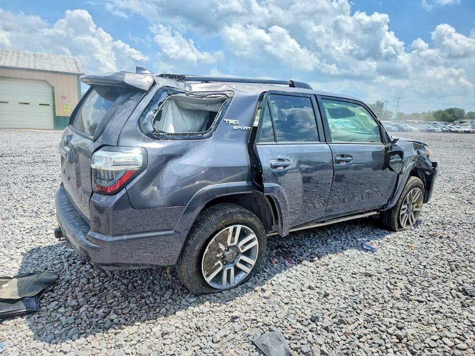 2022 TOYOTA 4RUNNER TRD SPORT 3