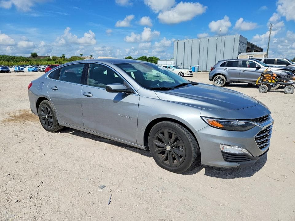 2023 CHEVROLET MALIBU LT 4