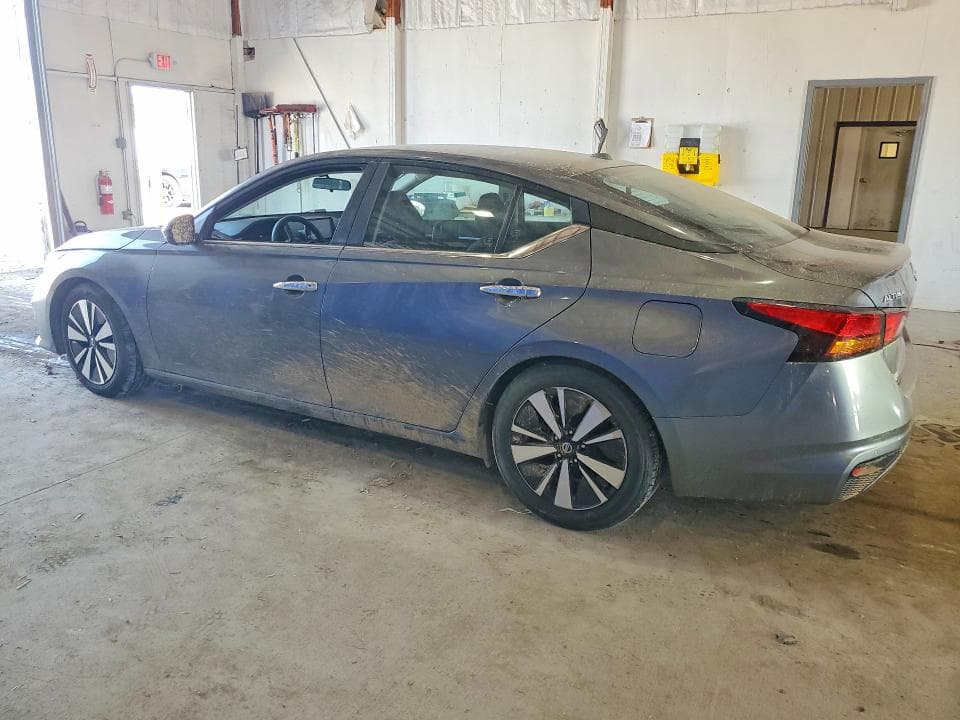 2021 NISSAN ALTIMA SV 2
