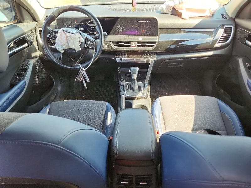 2024 KIA SELTOS S S 8