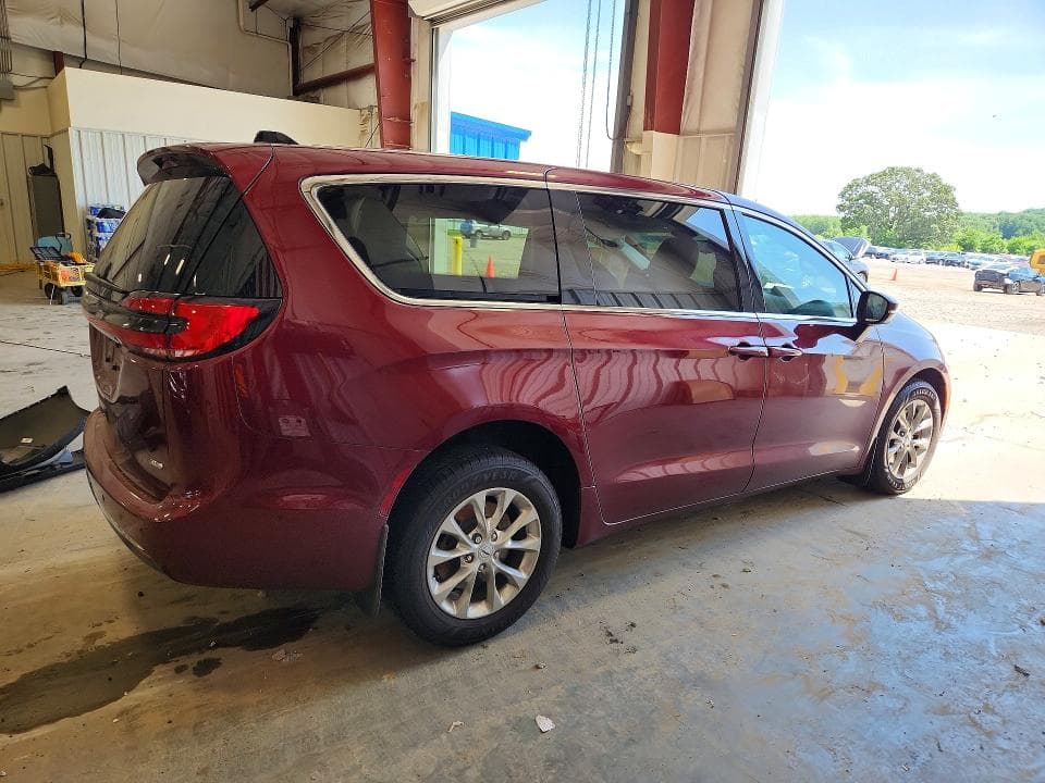 2023 CHRYSLER PACIFICA TOURING L 3