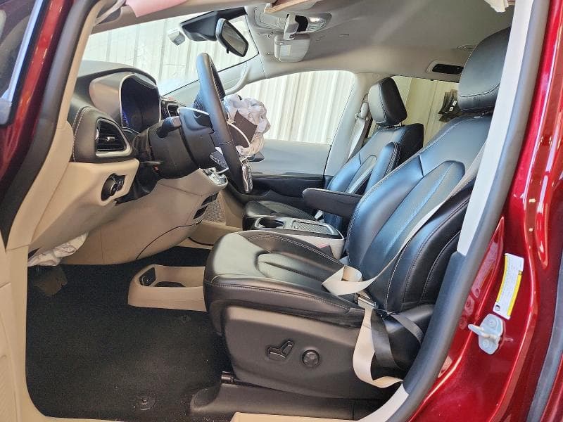 2023 CHRYSLER PACIFICA TOURING L 7