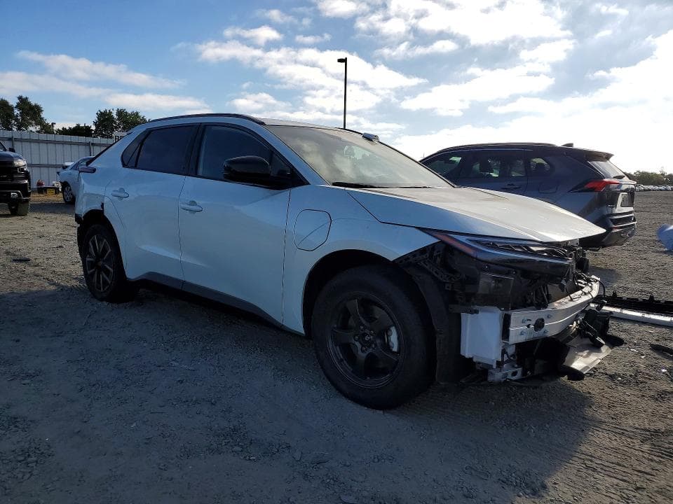 2026 TOYOTA BZ XLE PLUS 4