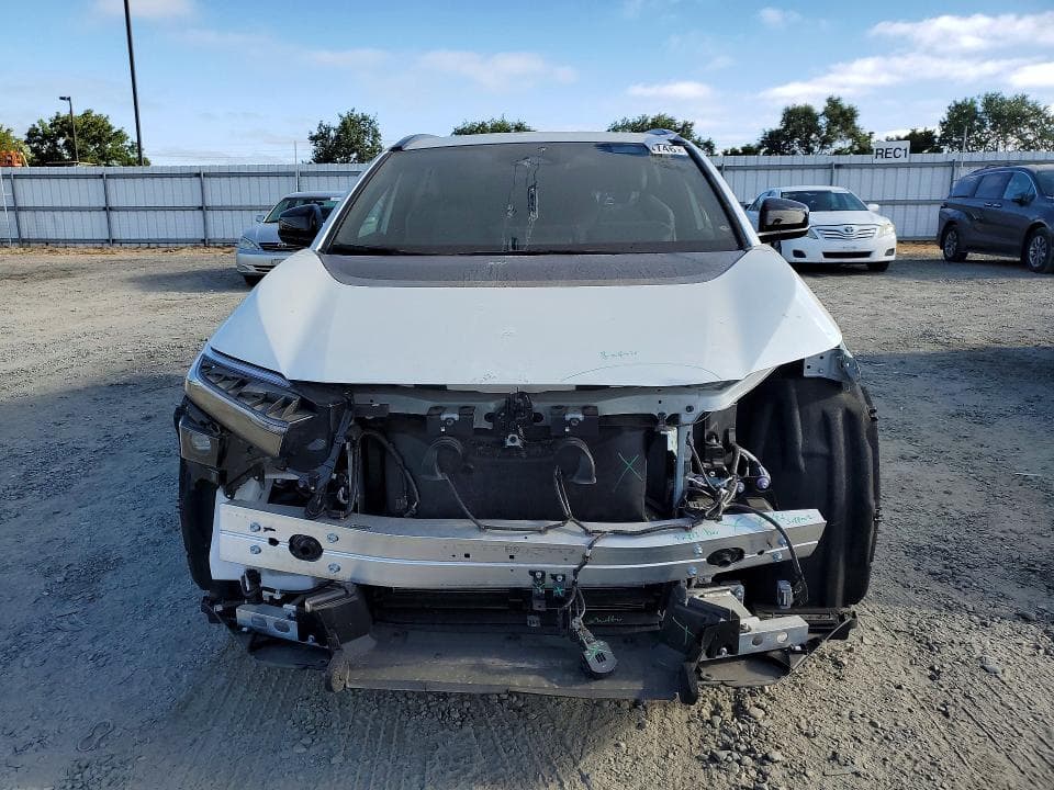 2026 TOYOTA BZ XLE PLUS 5