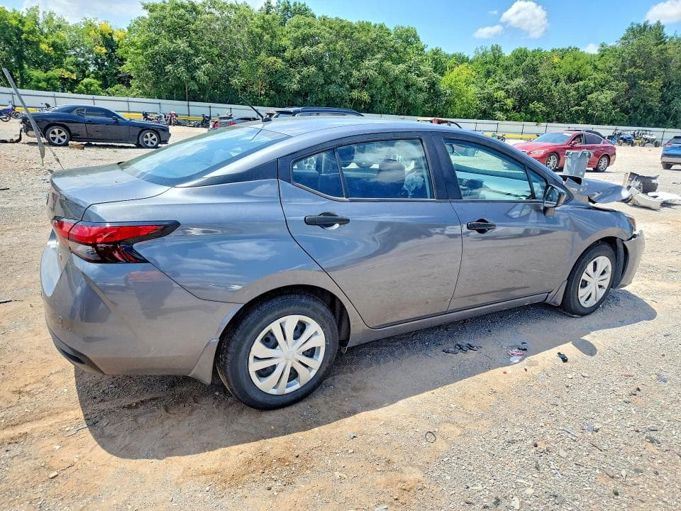 2024 NISSAN VERSA S 3