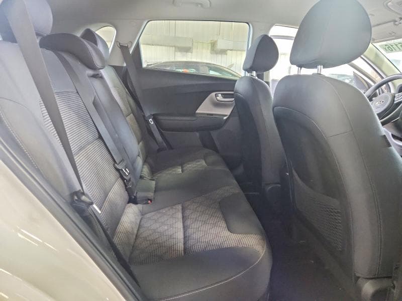 2018 KIA NIRO LX 10