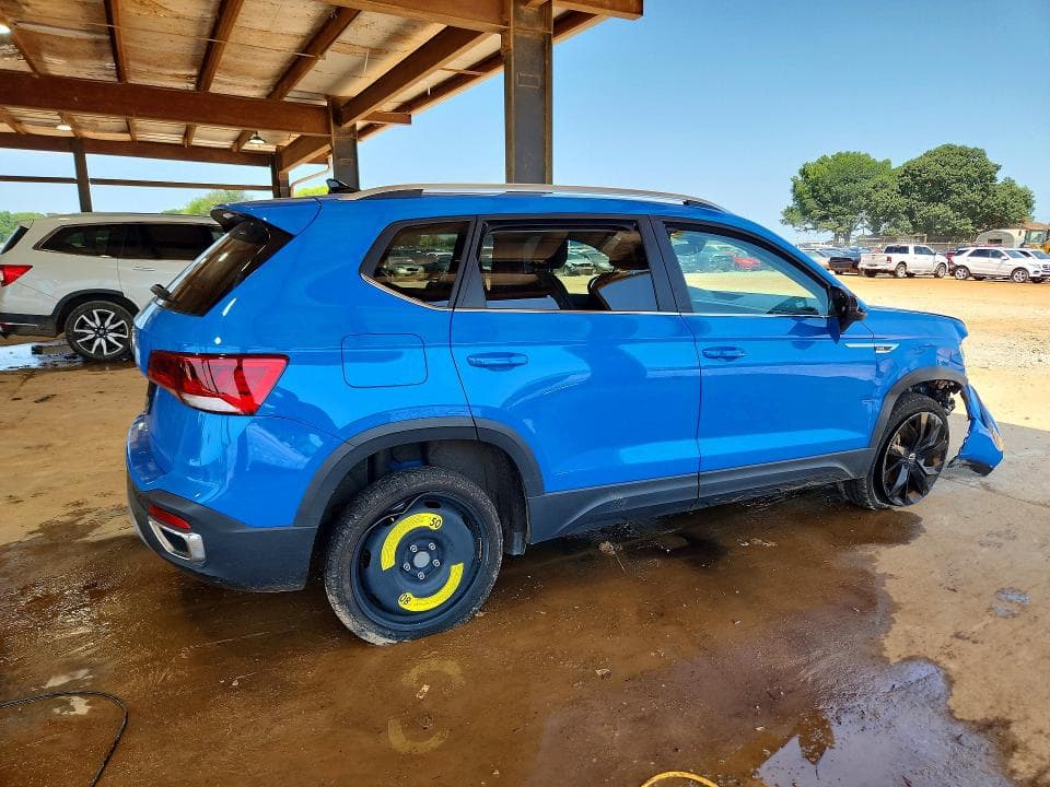 2023 VOLKSWAGEN TAOS SE 3