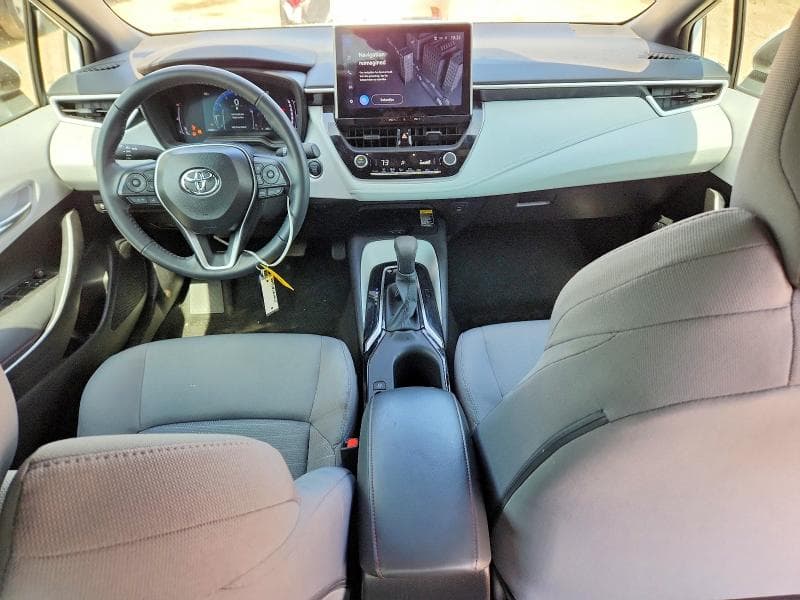 2025 TOYOTA COROLLA SE 8