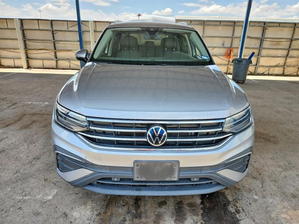2023 VOLKSWAGEN TIGUAN SE 5