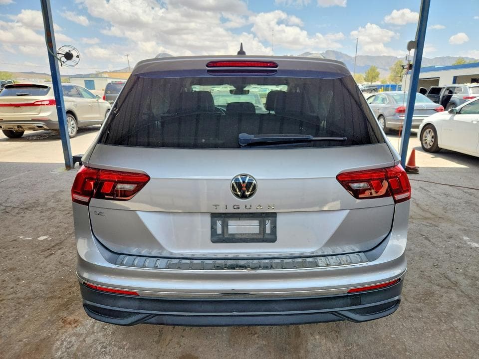 2023 VOLKSWAGEN TIGUAN SE 6