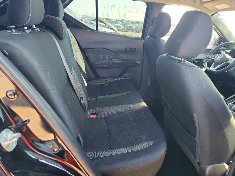 2019 NISSAN KICKS S S 10